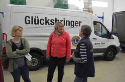 Im Gesprch mit Frau Vogel von der Bremer Tafel in Grpelingen.